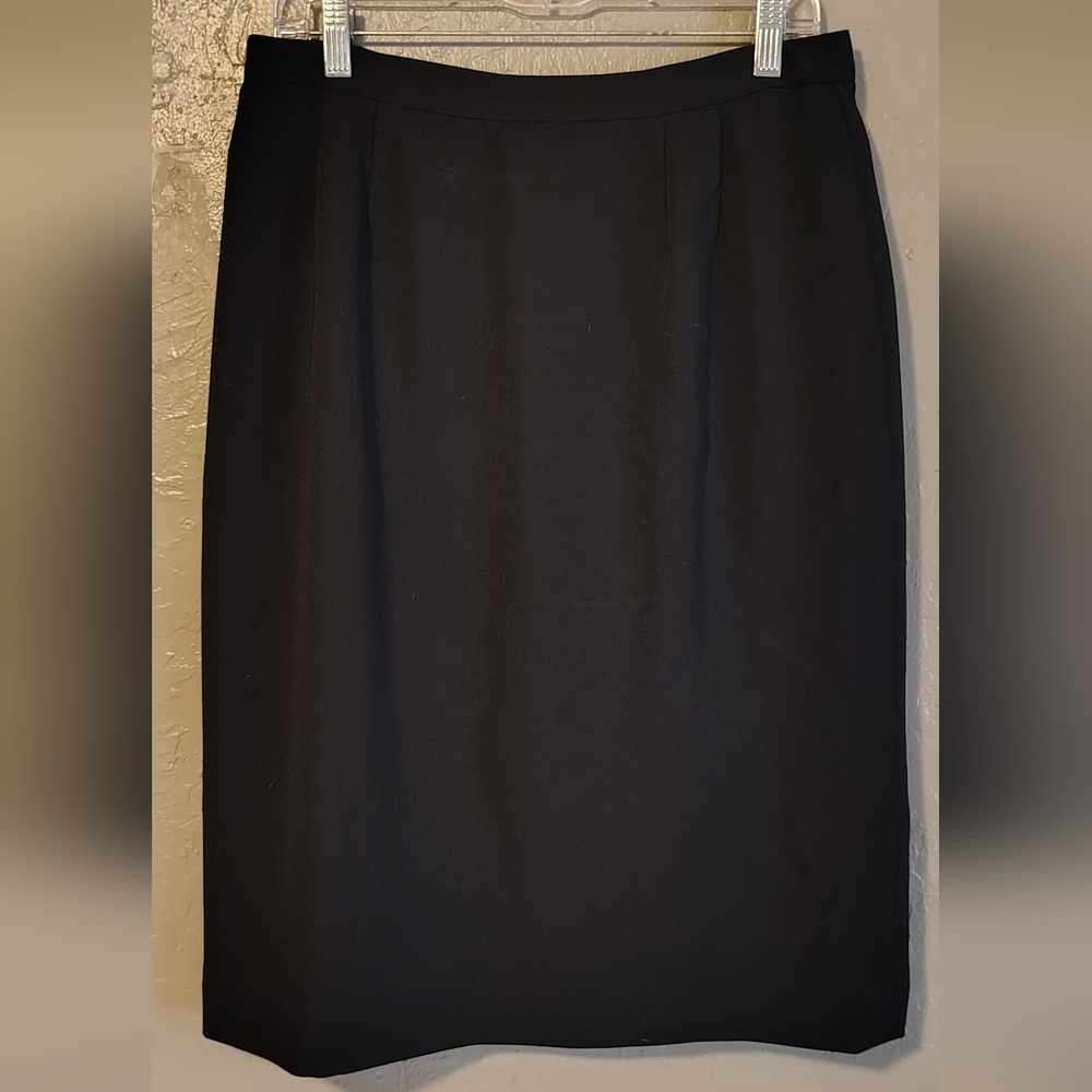 Classic Black Pencil Skirt Jacqueline Ferrar Size 14